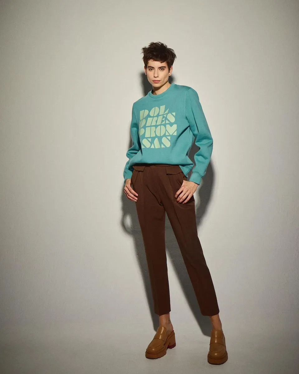 Женский свитшот с логотипом и длинными рукавами на манжетах Dolores Promesas, светло-голубой
Женский свитшот с логотипом и длинными рукавами на манжетах Dolores Promesas, светло-голубой