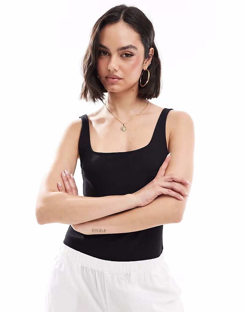 Боди Pimkie из хлопка в рубчик с квадратным вырезом черного цвета
Боди Pimkie из хлопка в рубчик с квадратным вырезом черного цвета