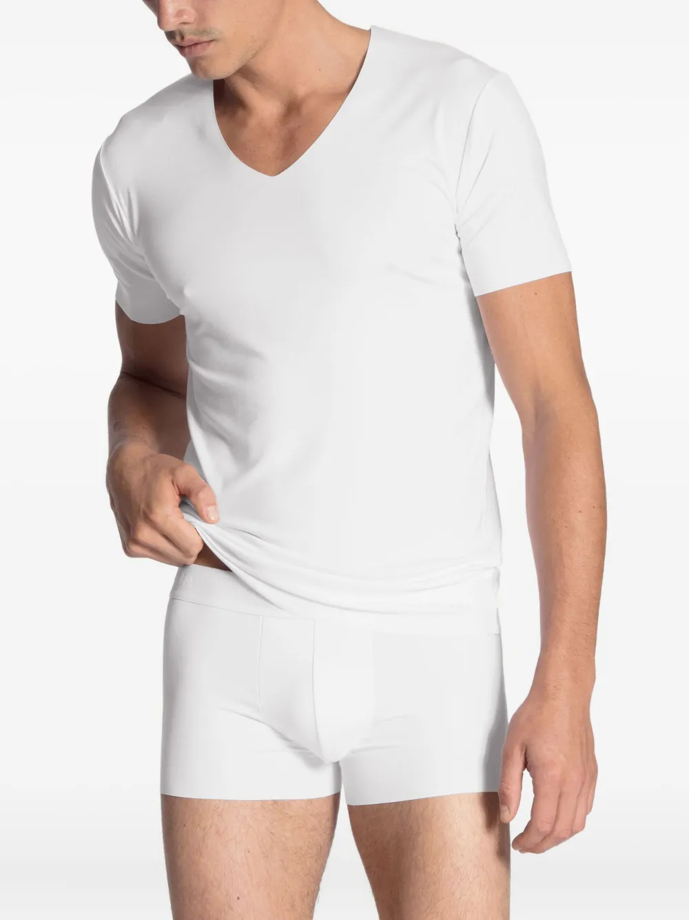 Футболка с короткими рукавами и V-образным вырезом CALIDA, белый
Футболка с короткими рукавами и V-образным вырезом CALIDA, белый