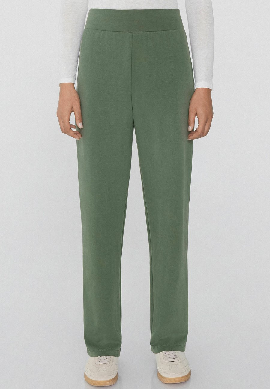 Брюки Tezenis Trousers, Grün W Military Green/Olive
Брюки Tezenis Trousers, Grün W Military Green/Olive