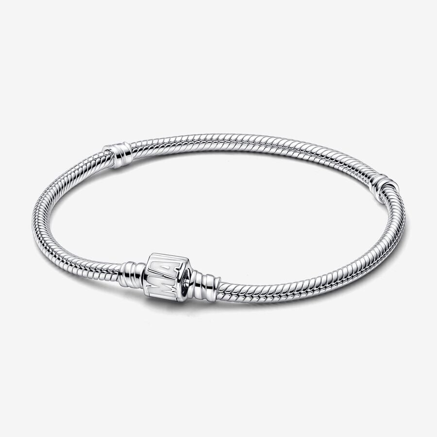 Браслет Pandora Moments Marvel Logo Clasp Snake Chain, серебро/белый
Браслет Pandora Moments Marvel Logo Clasp Snake Chain, серебро/белый