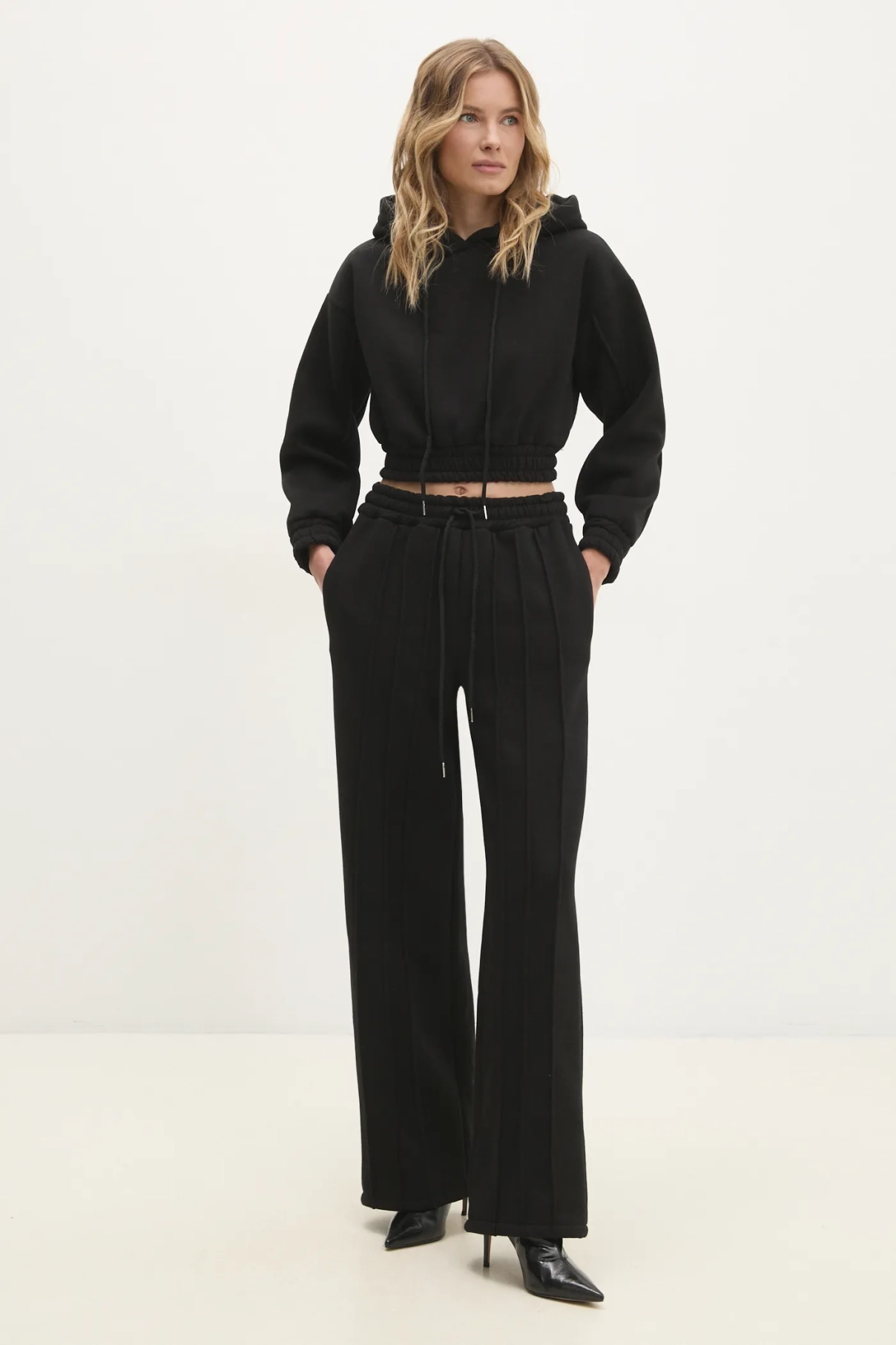 Набор Answear Lab, черный
Набор Answear Lab, черный