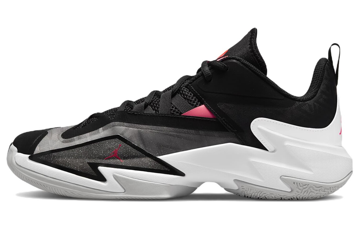 Jordan One Take 3 Черный Белый Ярко-Малиновый
Jordan One Take 3 Черный Белый Ярко-Малиновый