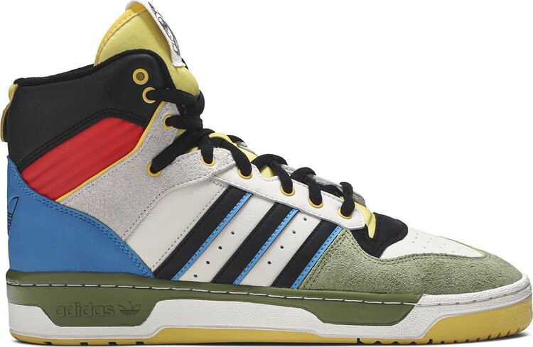 Кроссовки Adidas Hebru Brantley x BBC x Rivalry Hi 'Fly Boy', многоцветный
Кроссовки Adidas Hebru Brantley x BBC x Rivalry Hi 'Fly Boy', многоцветный