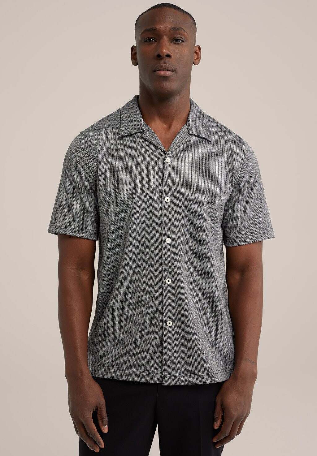 Рубашка WE Fashion, черный
Рубашка WE Fashion, черный