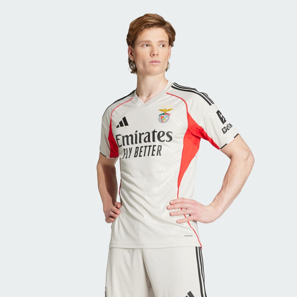 Джерси Adidas Benfica 25/26 Away Jersey, бежевый
Джерси Adidas Benfica 25/26 Away Jersey, бежевый
