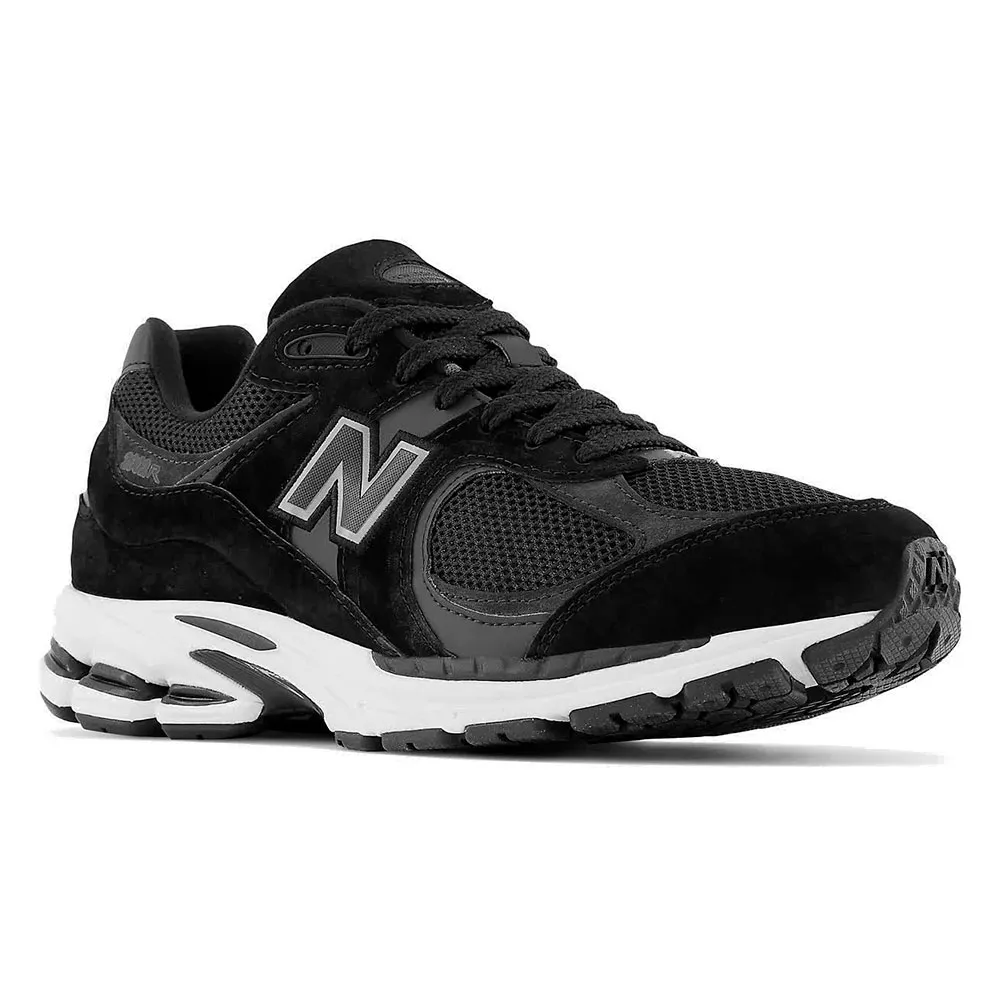 Кроссовки New Balance M2002, черный
Кроссовки New Balance M2002, черный
