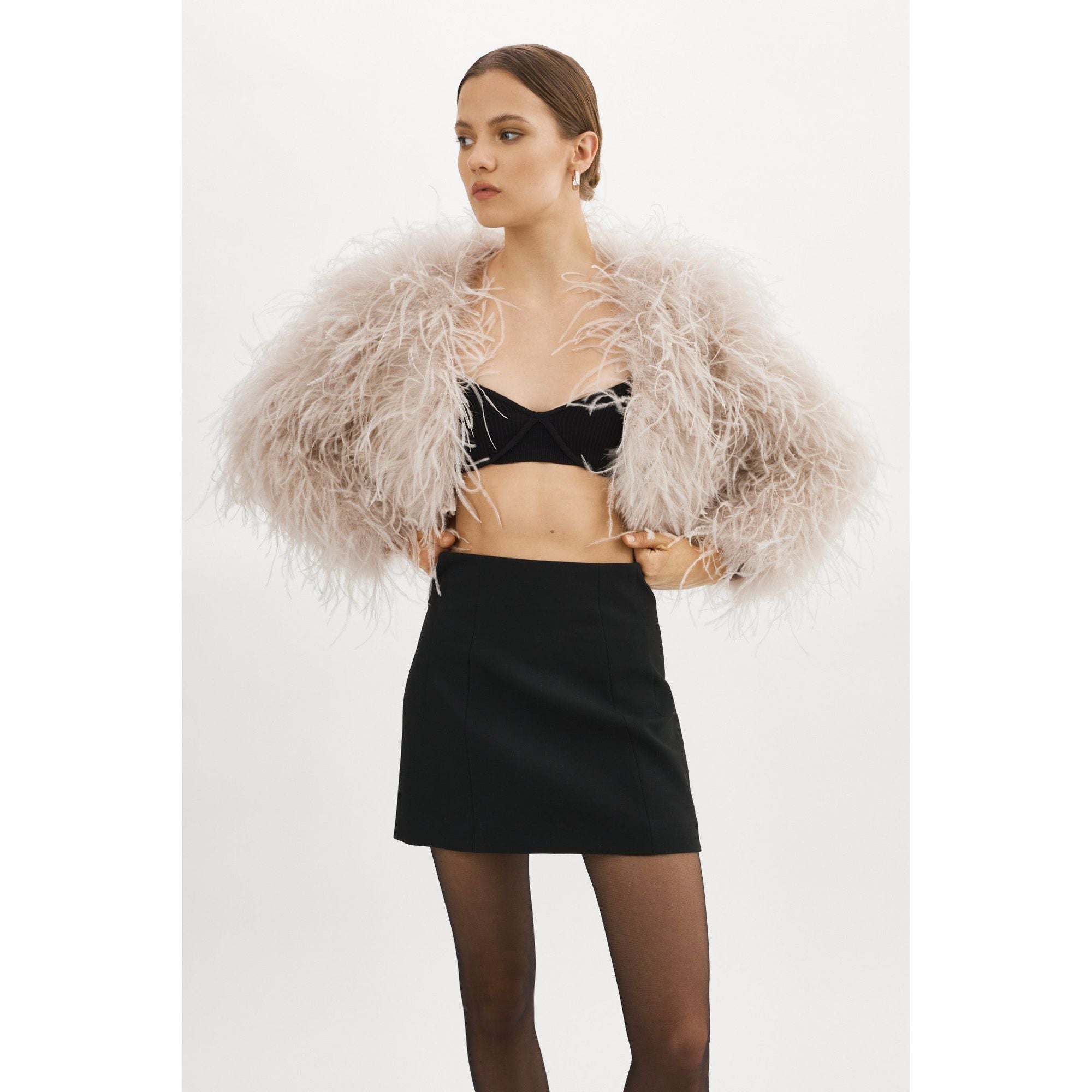 Хэлли | Куртка из страусиных перьев Lamarque
Хэлли | Куртка из страусиных перьев Lamarque