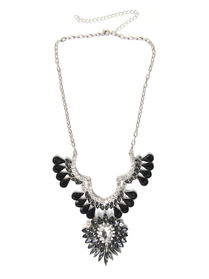 Collezione alessandro Эффектное колье «София» черного цвета
Collezione alessandro Эффектное колье «София» черного цвета