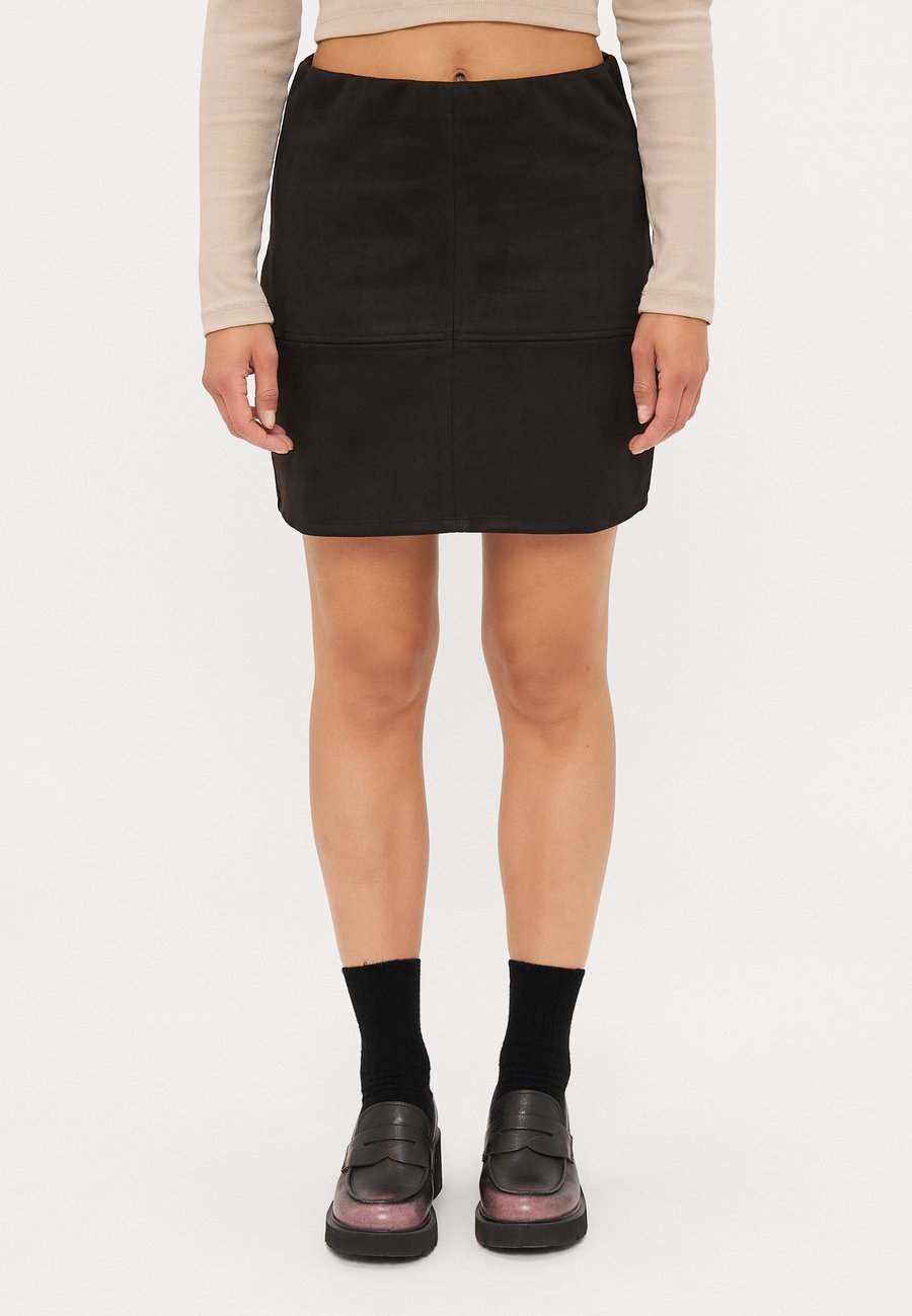 Юбка Vero Moda Petite VMKRETA SHORT SKIRT, Black
Юбка Vero Moda Petite VMKRETA SHORT SKIRT, Black