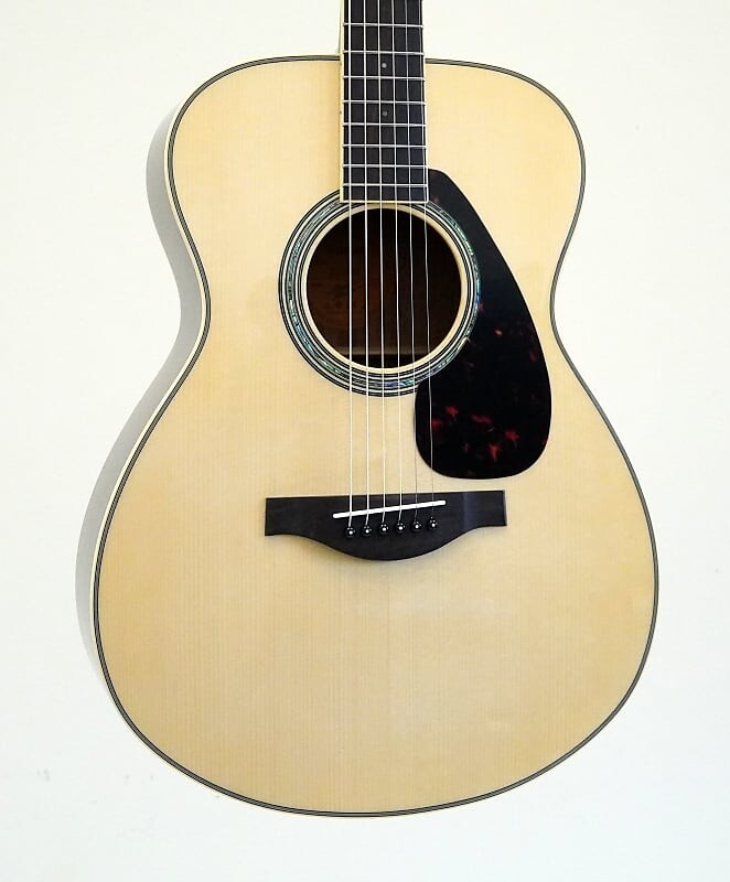 Верх Yamaha LS6M-ARE из цельной ели Энгельмана с системой A.R.E. Технологии