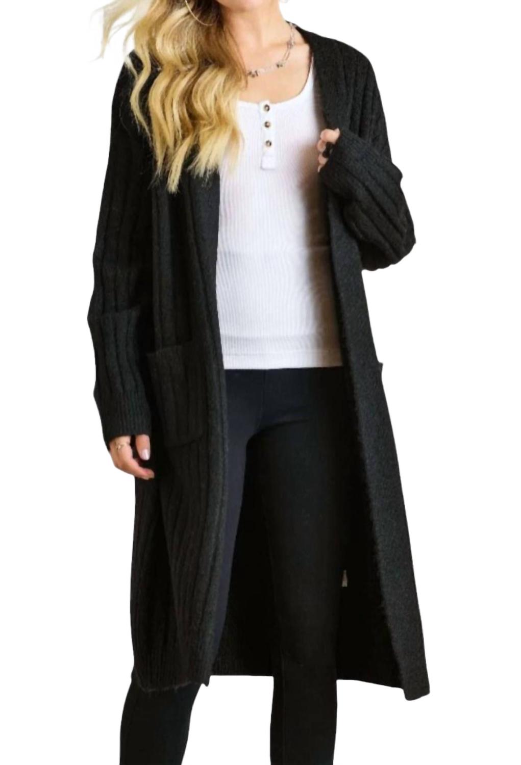 Ребристый кардиган-свитер - Plus в черном цвете Adora
Ребристый кардиган-свитер - Plus в черном цвете Adora
