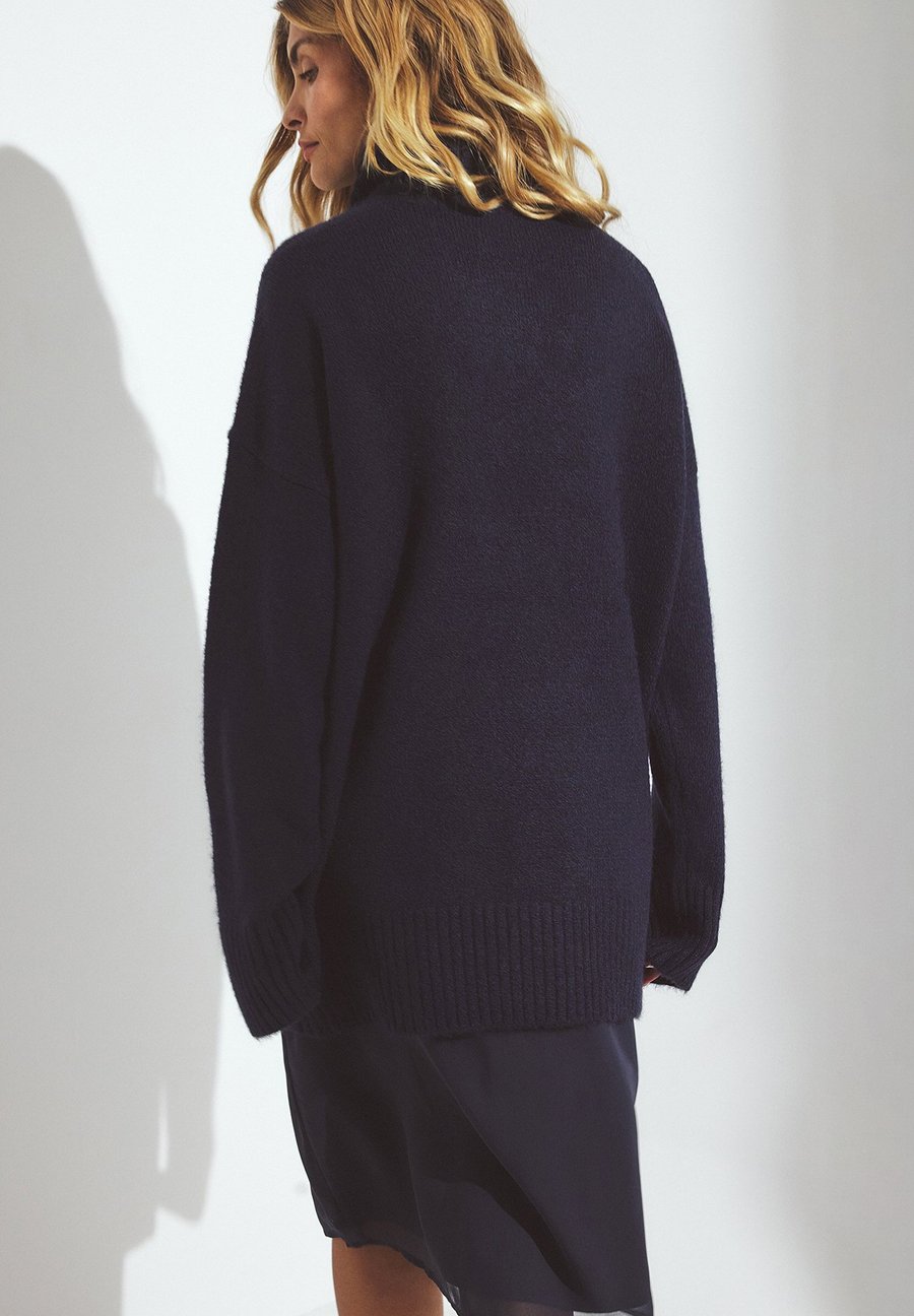 Джемпер NA-KD TURTLE NECK, Navy/Blue
Джемпер NA-KD TURTLE NECK, Navy/Blue