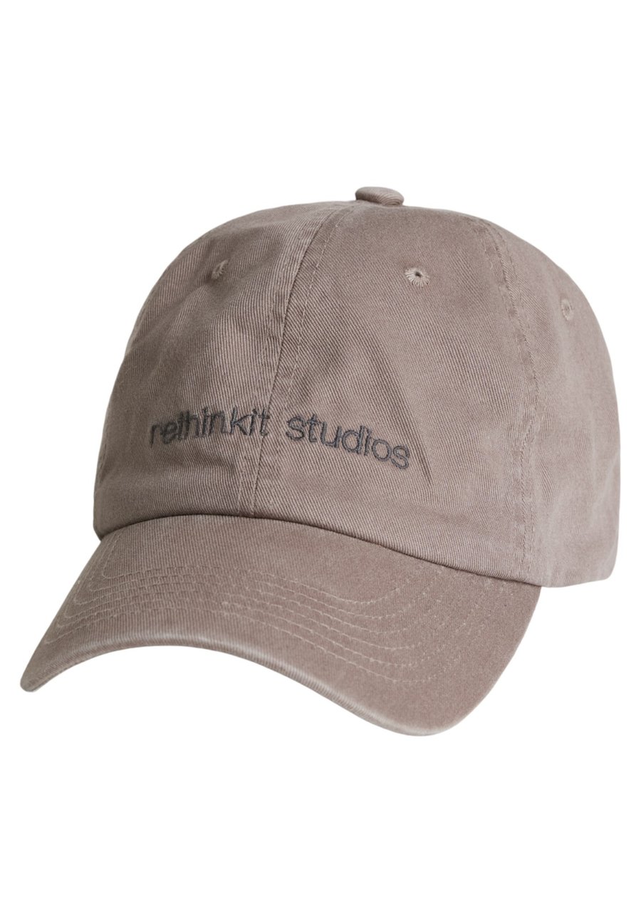 Бейсболка rethinkit studios KEEP IT ON, Brown
Бейсболка rethinkit studios KEEP IT ON, Brown