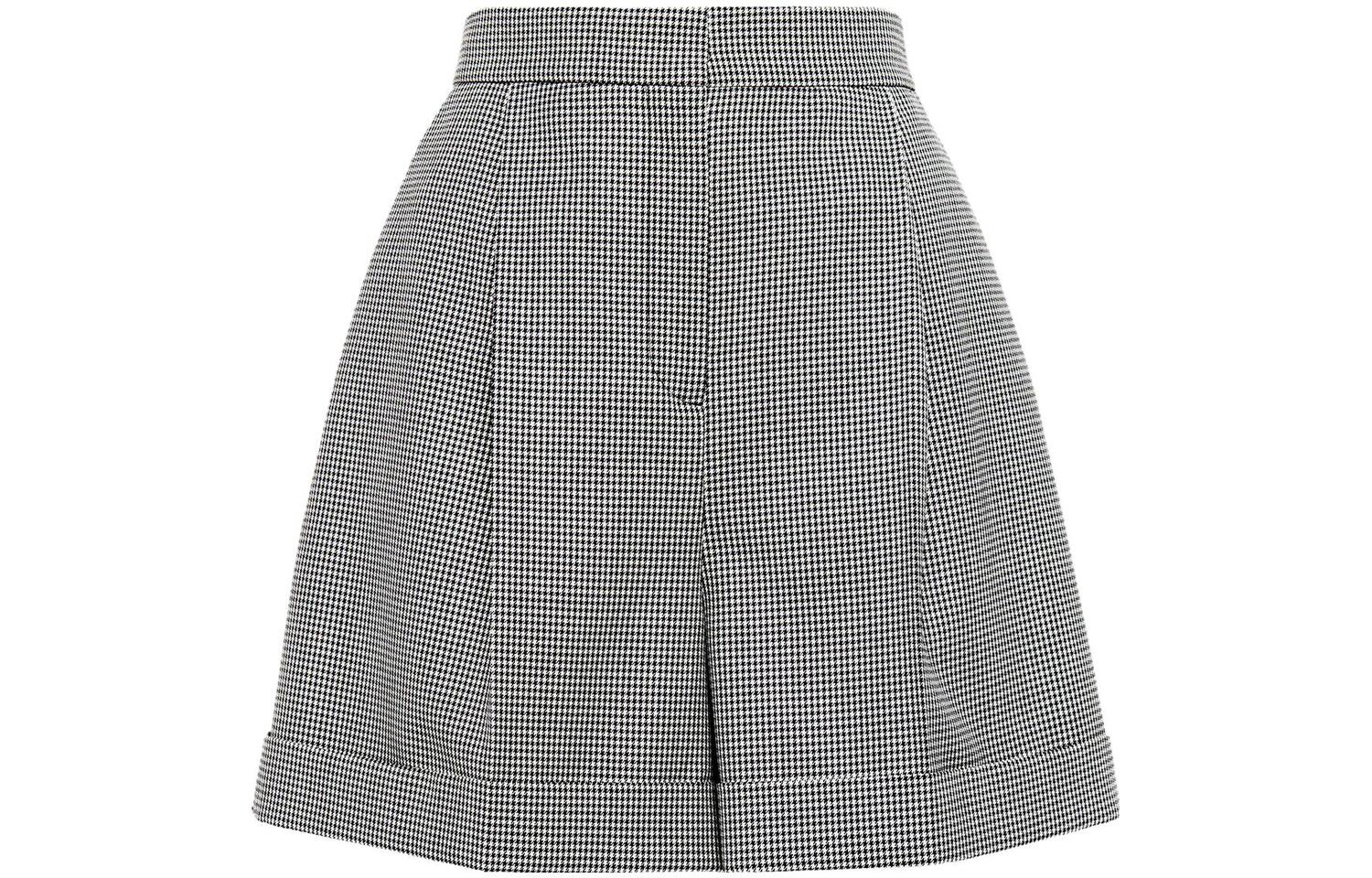 Повседневные шорты женские черные Alexander McQueen
Повседневные шорты женские черные Alexander McQueen