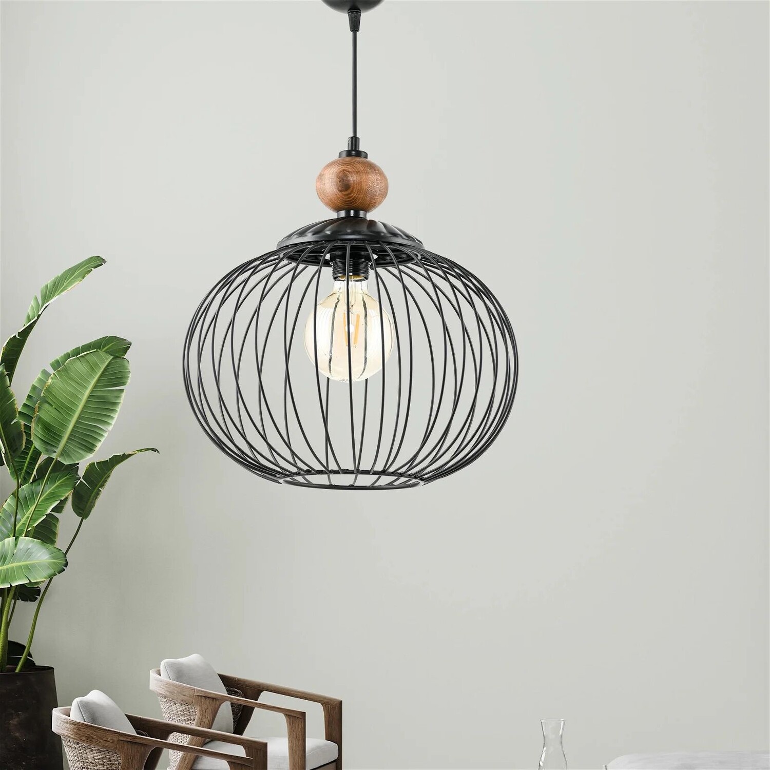 Safir Light Tikfa Деревянный одиночный подвесной светильник с деталями - черный
Safir Light Tikfa Деревянный одиночный подвесной светильник с деталями - черный