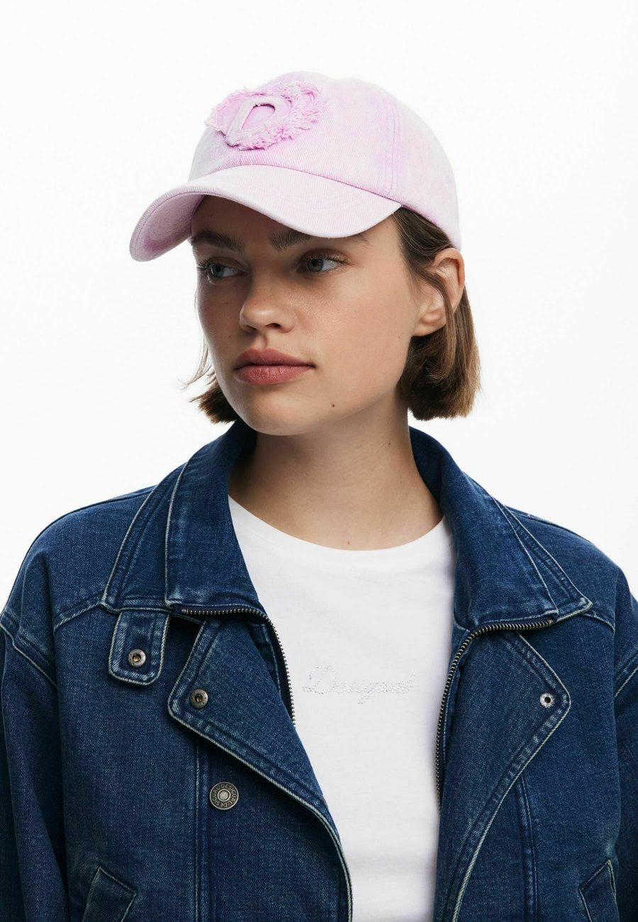 Бейсболка Desigual Cap, Pink
Бейсболка Desigual Cap, Pink