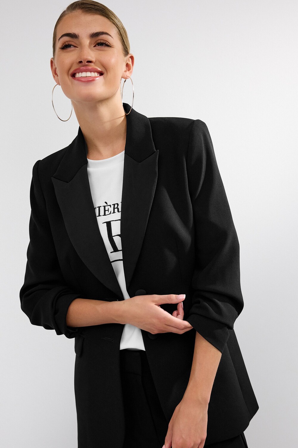 Однобортный креповый жакет Next, черный
Однобортный креповый жакет Next, черный