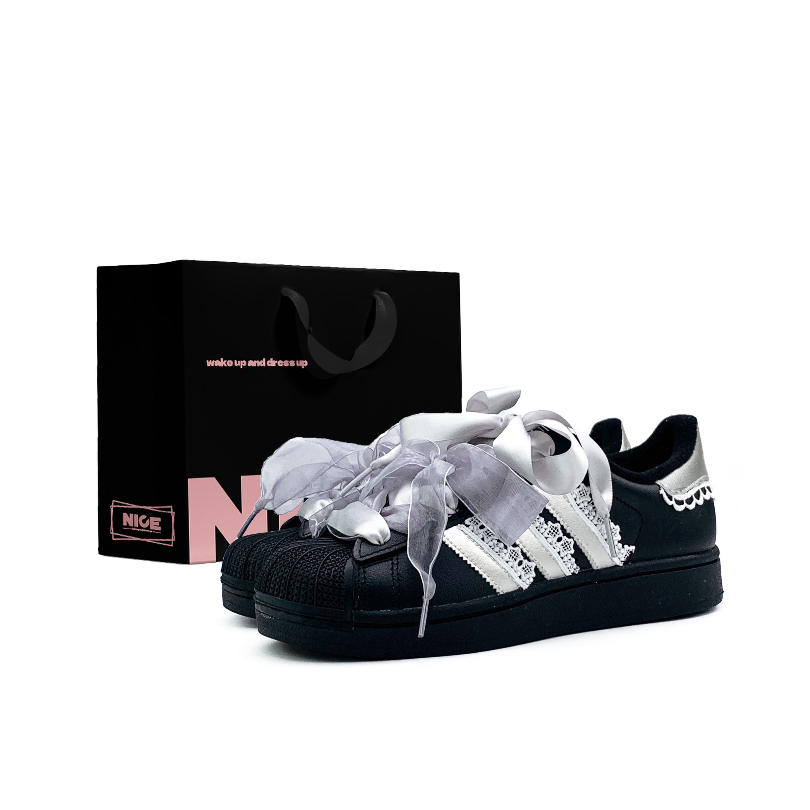 Детские кроссовки для скейтбординга Superstar 2 для начальной школы Adidas Originals, черный/серебряный 
Детские кроссовки для скейтбординга Superstar 2 для начальной школы Adidas Originals, черный/серебряный