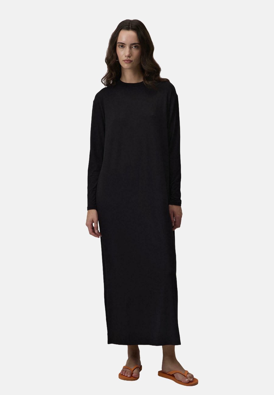 Платье Touché Privé Jersey dress, Black/Black
Платье Touché Privé Jersey dress, Black/Black