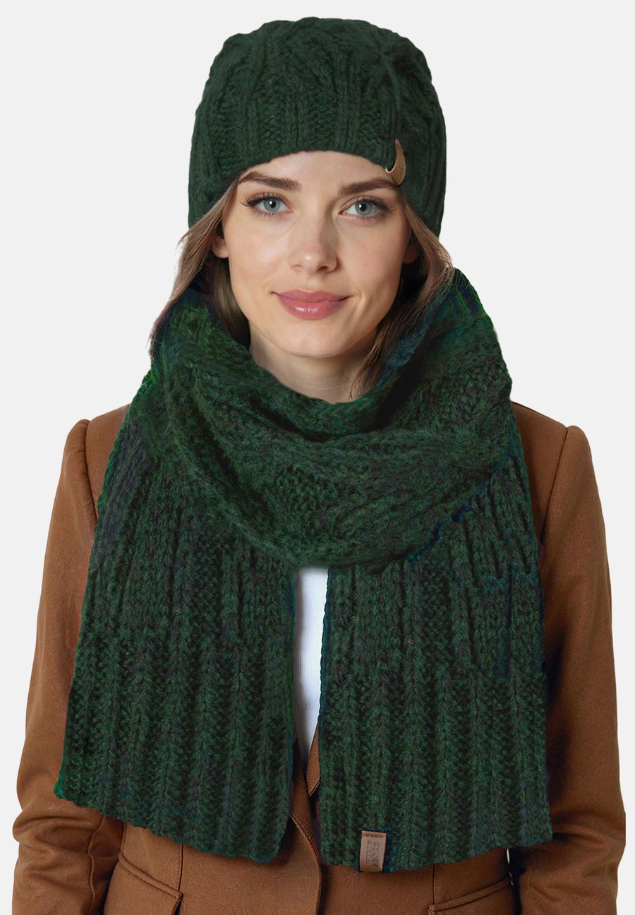 Шапка Vivisence SET, Dark Green
Шапка Vivisence SET, Dark Green