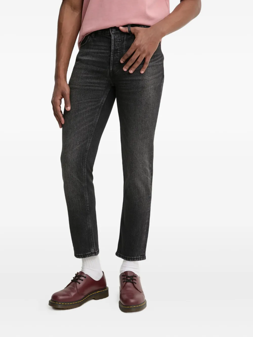 Джинсы с нашивкой-логотипом HUGO, черный
Джинсы с нашивкой-логотипом HUGO, черный