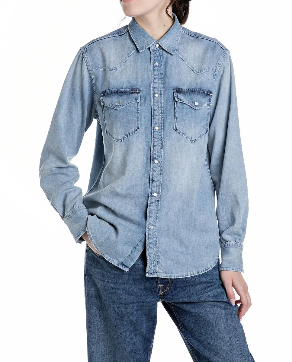 Женская джинсовая рубашка с длинными рукавами Replay, светло-голубой
Женская джинсовая рубашка с длинными рукавами Replay, светло-голубой