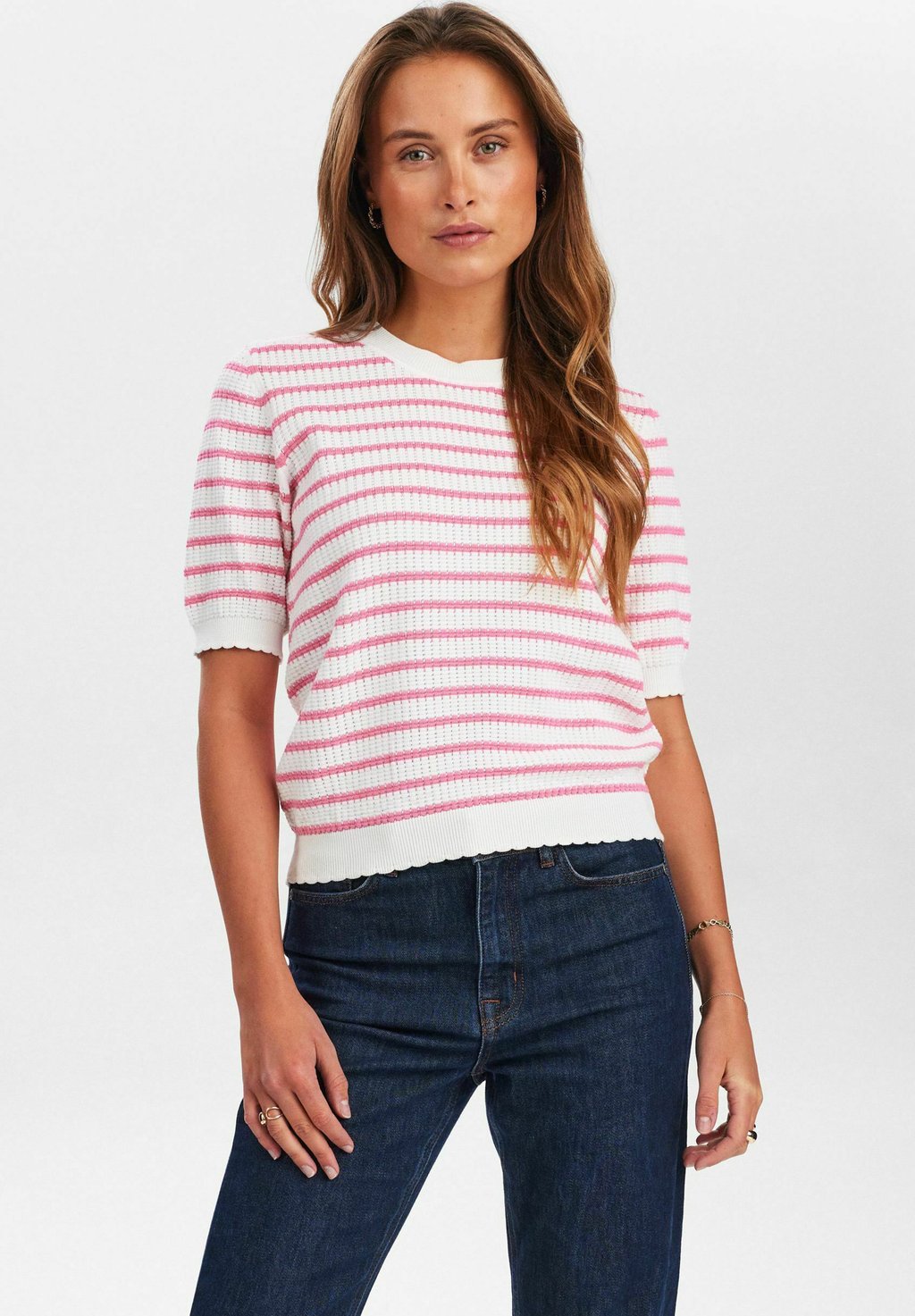 Футболка с принтом NUNICOLE Nümph, фуксия 
Футболка с принтом NUNICOLE Nümph, фуксия