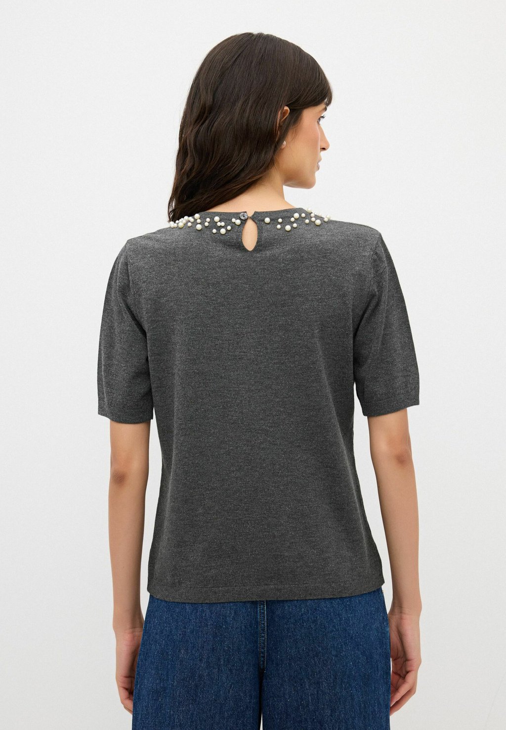 Футболка с принтом PEARL DETAILED SHORT SLEEVE adL, антрацит
Футболка с принтом PEARL DETAILED SHORT SLEEVE adL, антрацит