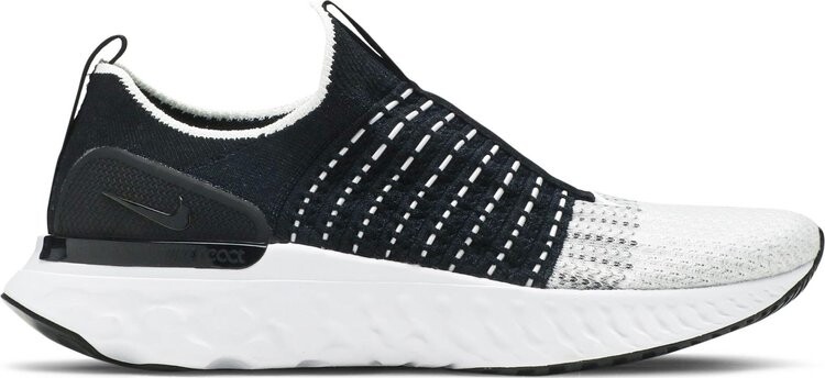 Кроссовки Nike React Phantom Run Flyknit 2 'Black White', черный 
Кроссовки Nike React Phantom Run Flyknit 2 'Black White', черный