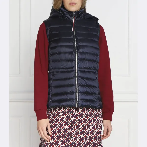 Женственный пуховик без рукавов классического кроя Tommy Hilfiger, синий
Женственный пуховик без рукавов классического кроя Tommy Hilfiger, синий