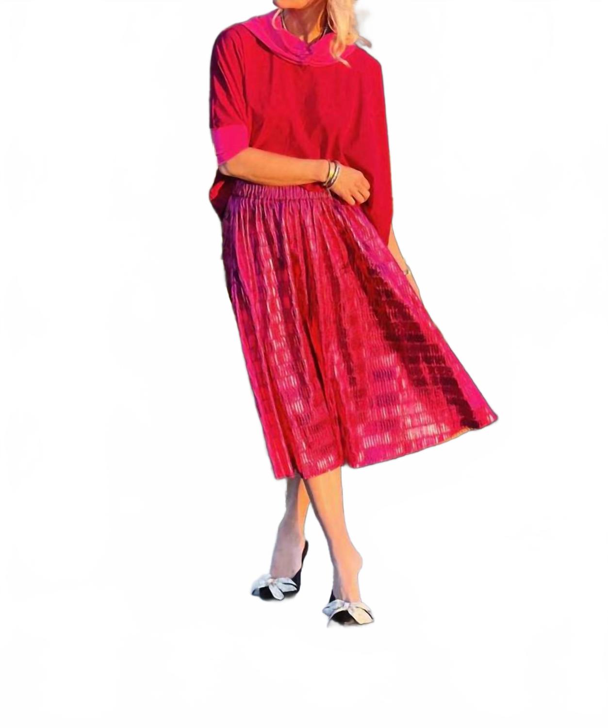 Розовая металлизированная плиссированная миди-юбка Buru
Розовая металлизированная плиссированная миди-юбка Buru