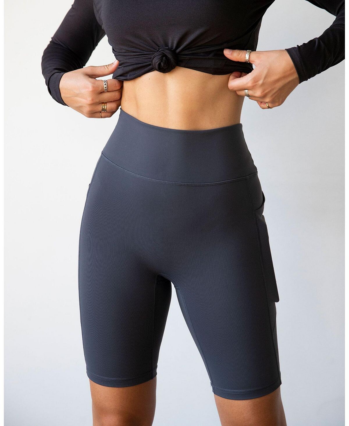 Женские байкерские шорты making moves pocket 8,5 дюйма Rebody Active
Женские байкерские шорты making moves pocket 8,5 дюйма Rebody Active