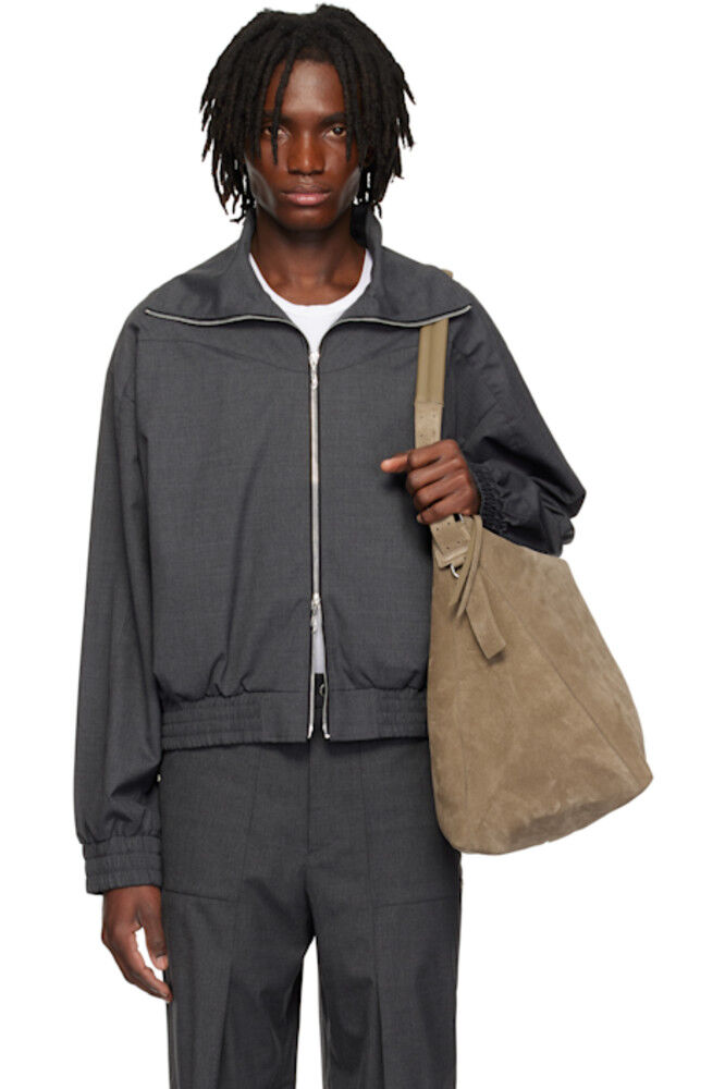 Серая куртка с воротником-трубой CMMAWEAR, Серый, Серая куртка с воротником-трубой CMMAWEAR
Серая куртка с воротником-трубой CMMAWEAR, Серый, Серая куртка с воротником-трубой CMMAWEAR