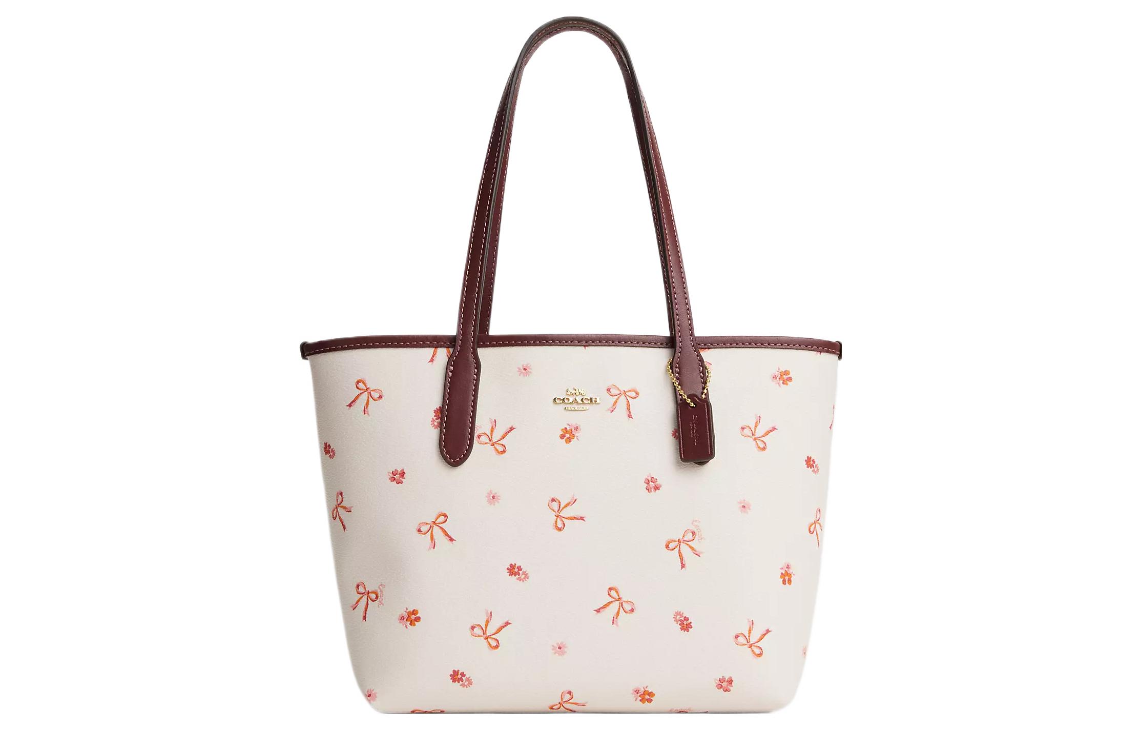 Городская печатная сумка из лакированного холста, шоппер, сумка через плечо среднего размера женская меловая и винная многоцветная COACH
Городская печатная сумка из лакированного холста, шоппер, сумка через плечо среднего размера женская меловая и винная многоцветная COACH