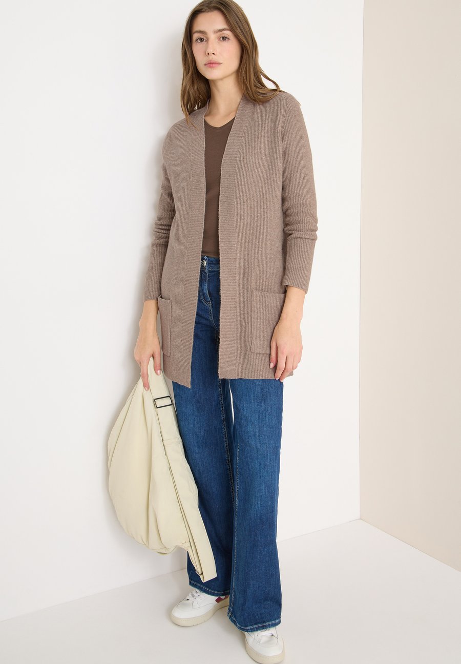 Кардиган Cecil OFFENER STRUKTUR, Braun/Brown
Кардиган Cecil OFFENER STRUKTUR, Braun/Brown