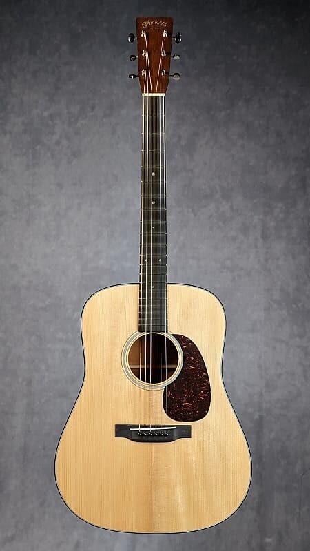 Мартин Д-18 Аутентичный 1939 г. Martin D-18 Authentic 1939
Мартин Д-18 Аутентичный 1939 г. Martin D-18 Authentic 1939