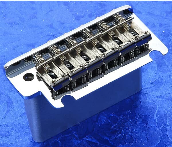 Fender American Standard Strat Vintage Upgrade Bridge в сборе (с 08 г. по настоящее время) 0075091000 Genuine Fender American Standard Strat Vintage Upgrade Bridge Assembly ('08-Present) 0075091000.
Fender American Standard Strat Vintage Upgrade Bridge в сборе (с 08 г. по настоящее время) 0075091000 Genuine Fender American Standard Strat Vintage Upgrade Bridge Assembly ('08-Present) 0075091000.