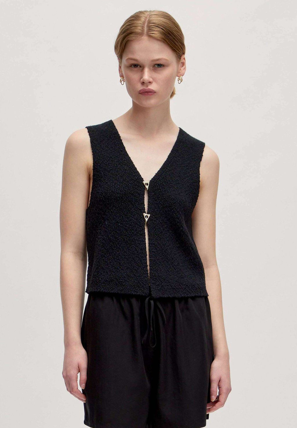 Жилет RIKE EDITED, черный
Жилет RIKE EDITED, черный