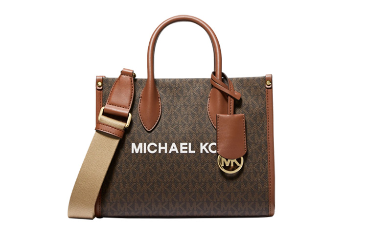 Mirella Small Signature Logo Crossbody Bag MICHAEL KORS, basic set (bag+dust bag)
Mirella Small Signature Logo Crossbody Bag MICHAEL KORS, basic set (bag+dust bag)