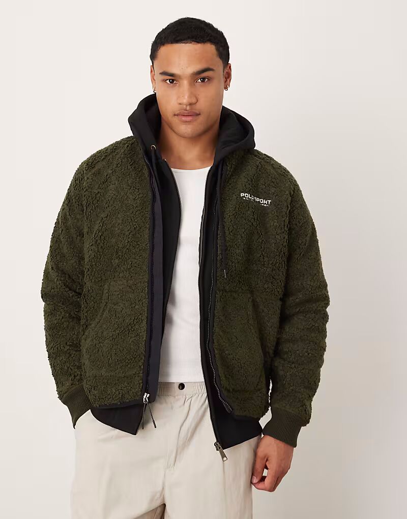 Куртка Sport Capsule Unisex с логотипом флага и бордом оливково-зеленого цвета Polo Ralph Lauren
Куртка Sport Capsule Unisex с логотипом флага и бордом оливково-зеленого цвета Polo Ralph Lauren