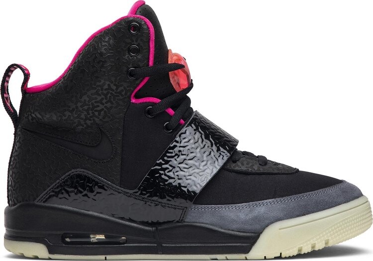 Лимитированные кроссовки Nike Air Yeezy 'Blink', черный
Лимитированные кроссовки Nike Air Yeezy 'Blink', черный
