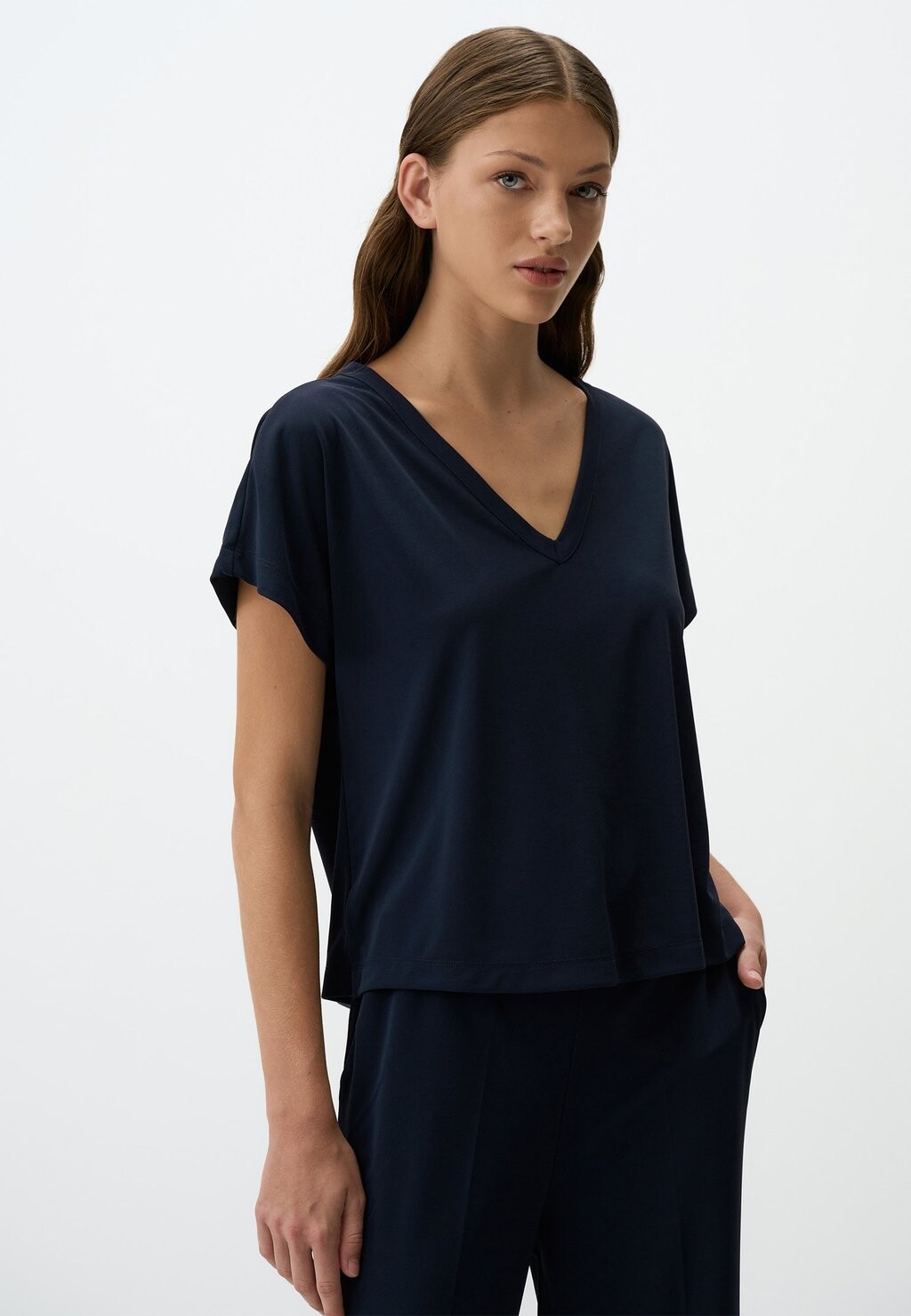 Базовая футболка V-NECK SHORT SLEEVED PLAIN Jimmy Key, темно-синий
Базовая футболка V-NECK SHORT SLEEVED PLAIN Jimmy Key, темно-синий