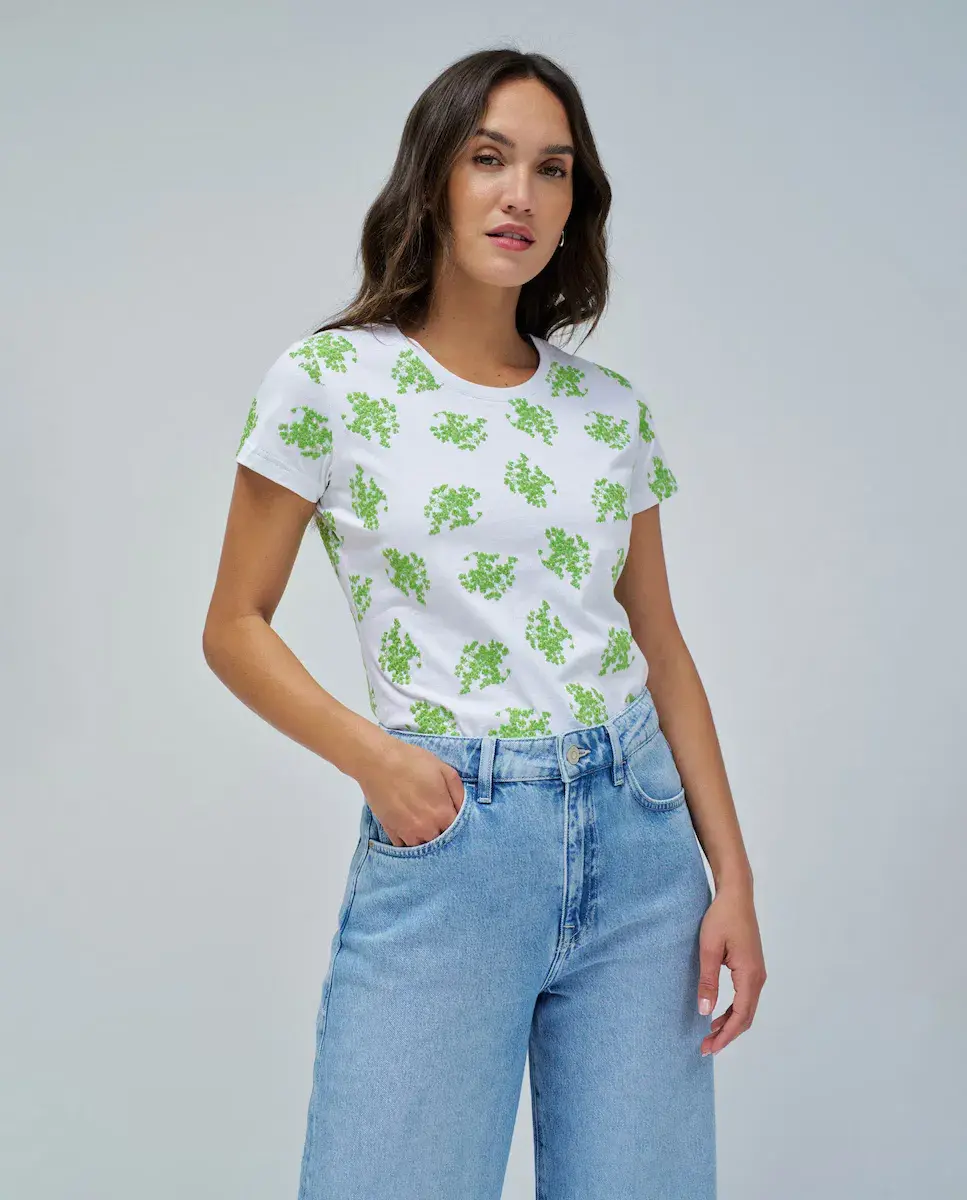 Женская облегающая футболка с вышивкой Salsa Jeans, белый
Женская облегающая футболка с вышивкой Salsa Jeans, белый