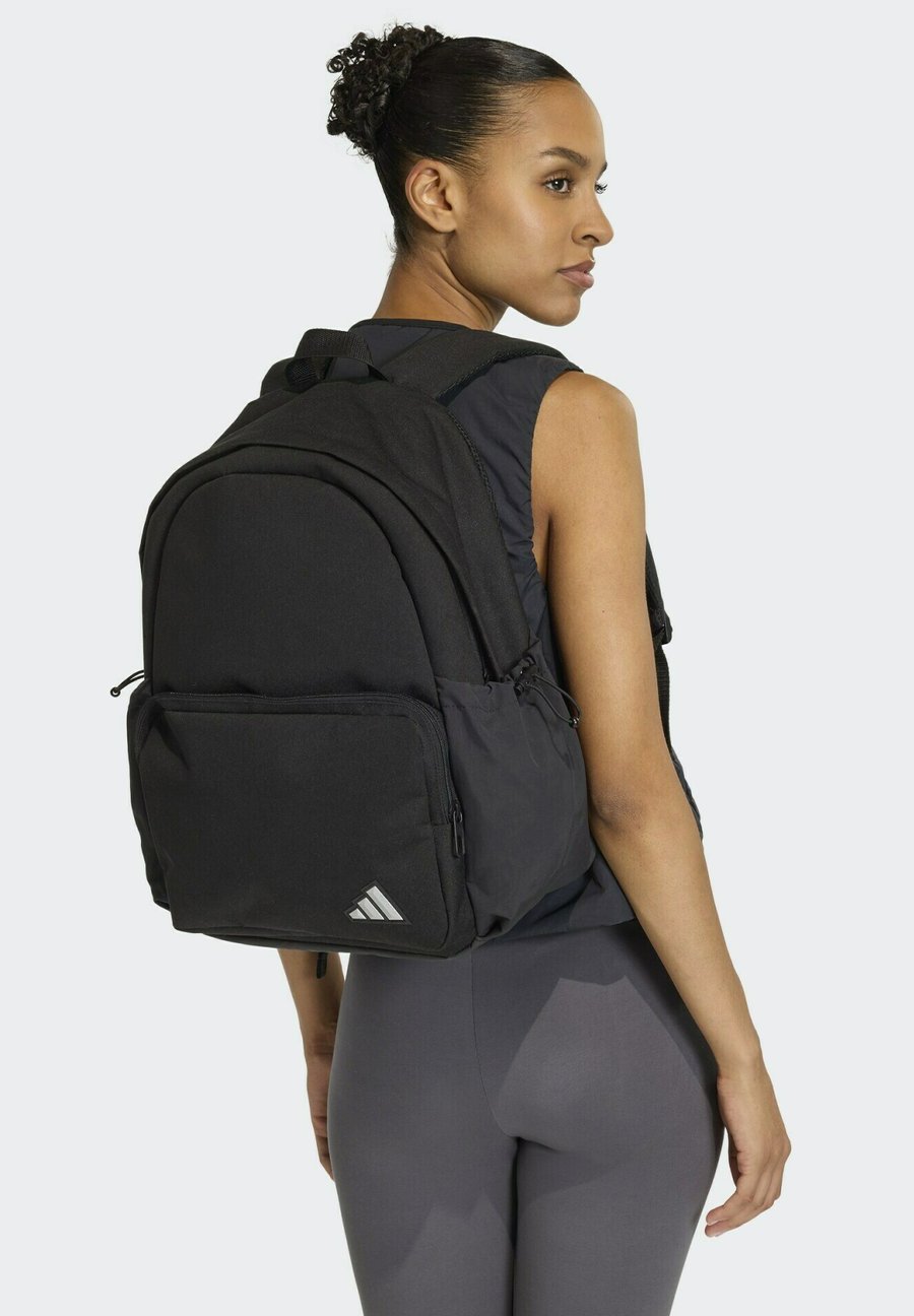 Рюкзак Adidas Performance ESSENTIALS BACK TO SCHOOL TOP, Black /Silver Metallic/Black
Рюкзак Adidas Performance ESSENTIALS BACK TO SCHOOL TOP, Black /Silver Metallic/Black