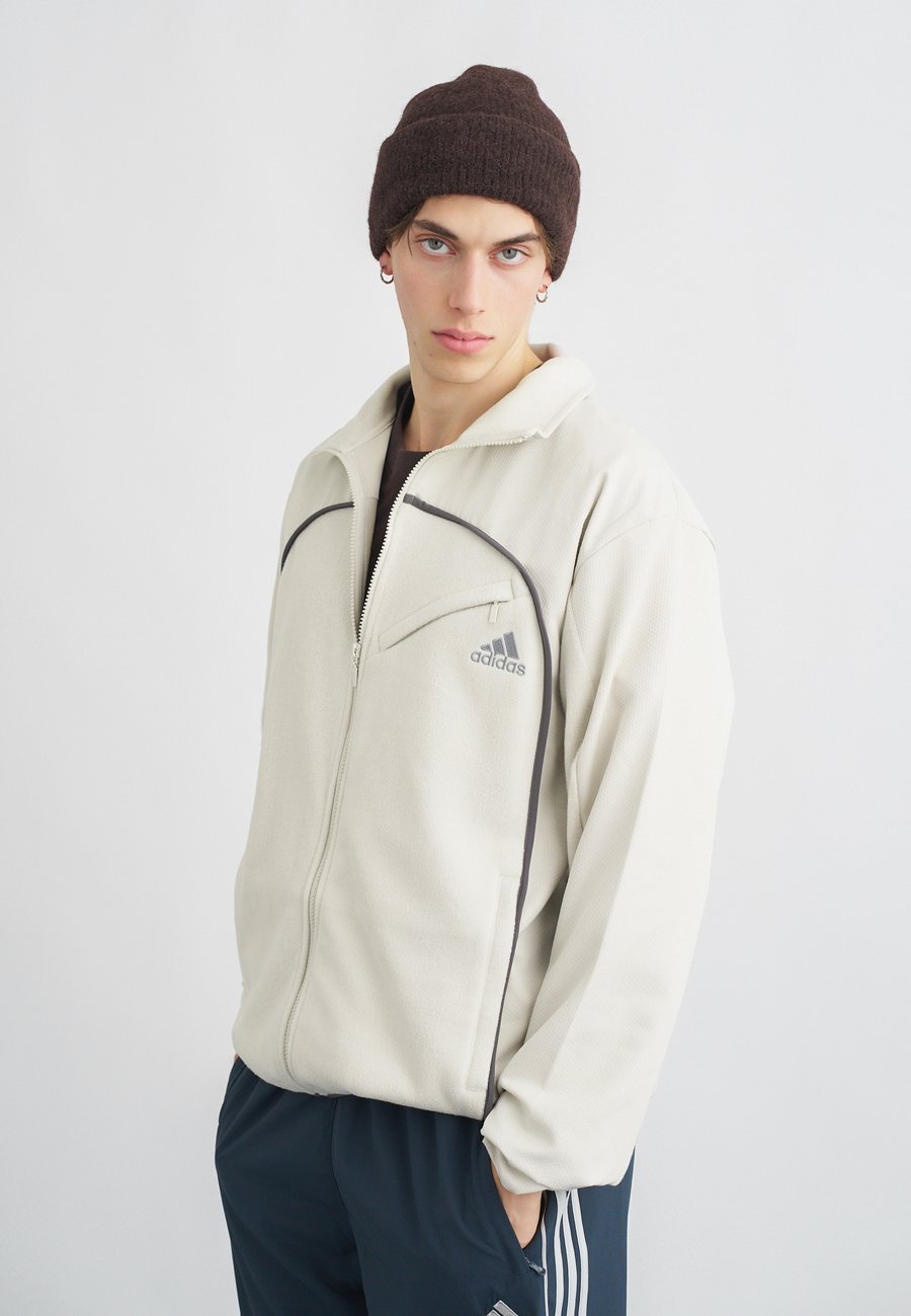 Флисовая куртка Adidas Originals CLIMA, Alumina/Grey
Флисовая куртка Adidas Originals CLIMA, Alumina/Grey