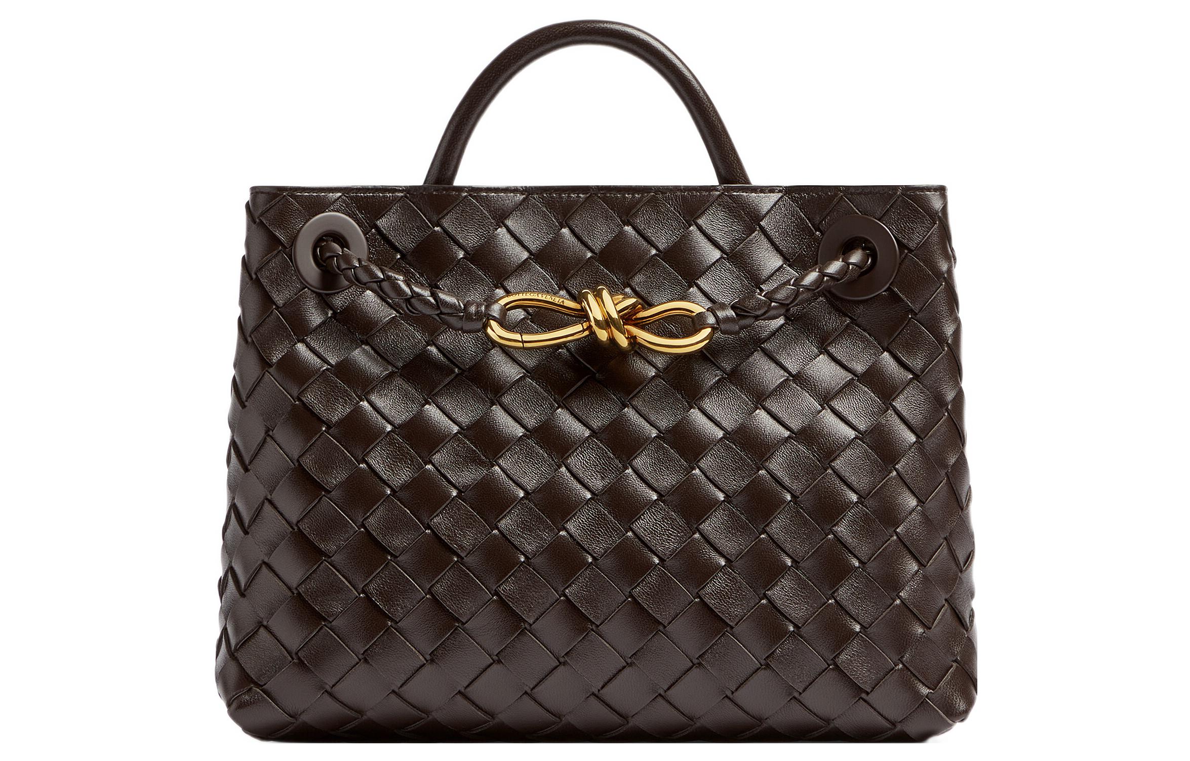 Сумка через плечо Andiamo из овчины, кросс-боди, женская сумка-труба шоколадно-коричневая Bottega Veneta
Сумка через плечо Andiamo из овчины, кросс-боди, женская сумка-труба шоколадно-коричневая Bottega Veneta