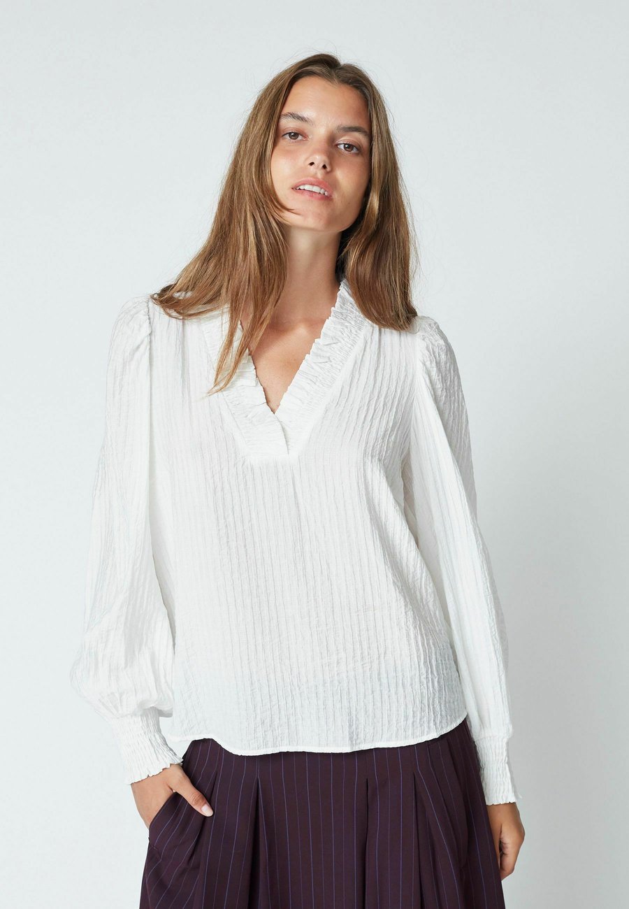 Блуза Co'couture SHINA V, Off White/Off-White
Блуза Co'couture SHINA V, Off White/Off-White