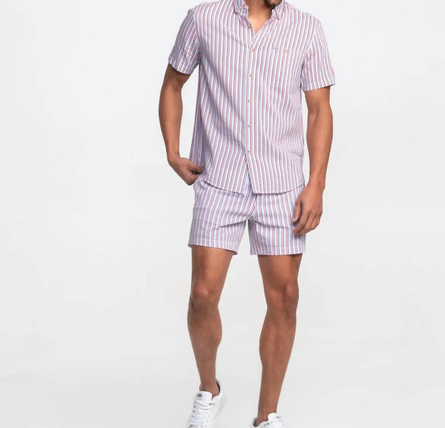 Мужские шорты для плавания в Clubhouse из сирсакера Southern Shirt Company, цвет clubhouse seersucker
Мужские шорты для плавания в Clubhouse из сирсакера Southern Shirt Company, цвет clubhouse seersucker