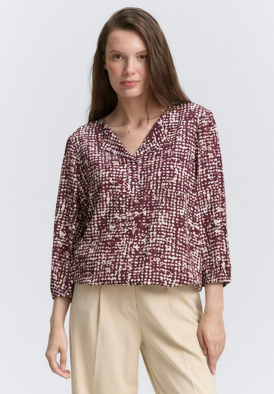 Блуза TOM TAILOR WITH V-NECK, Dark Red Abstract Dot Design/Red
Блуза TOM TAILOR WITH V-NECK, Dark Red Abstract Dot Design/Red